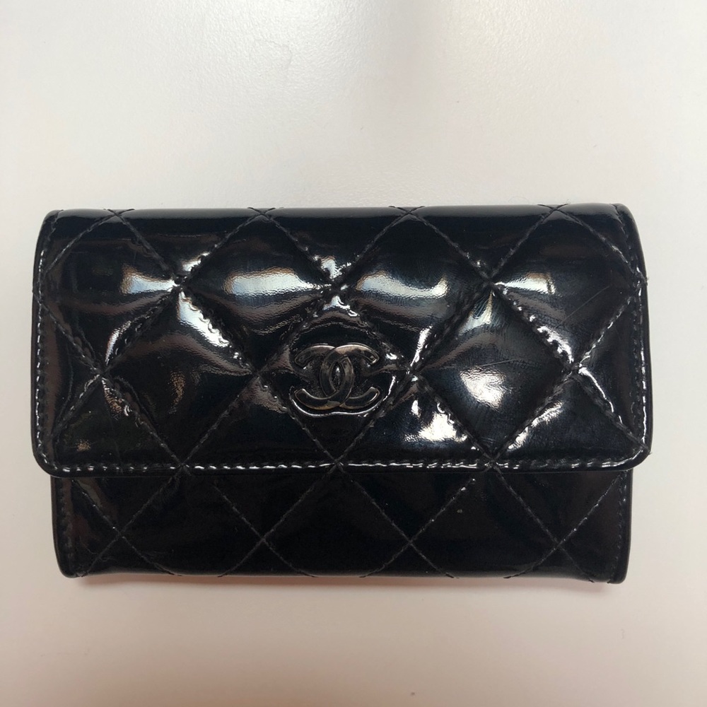 ❤️ SOLD❤️black patent card holder wallet